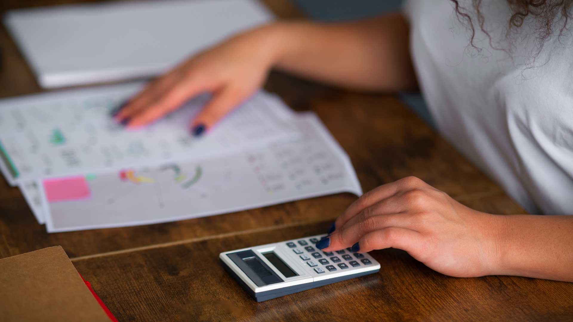 Consórcio versus Financiamento Bancário: a matemática do custo efetivo